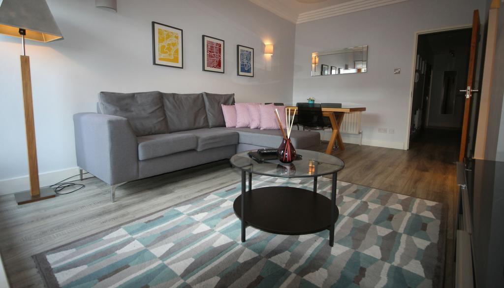 Custom House Square Aparthotel